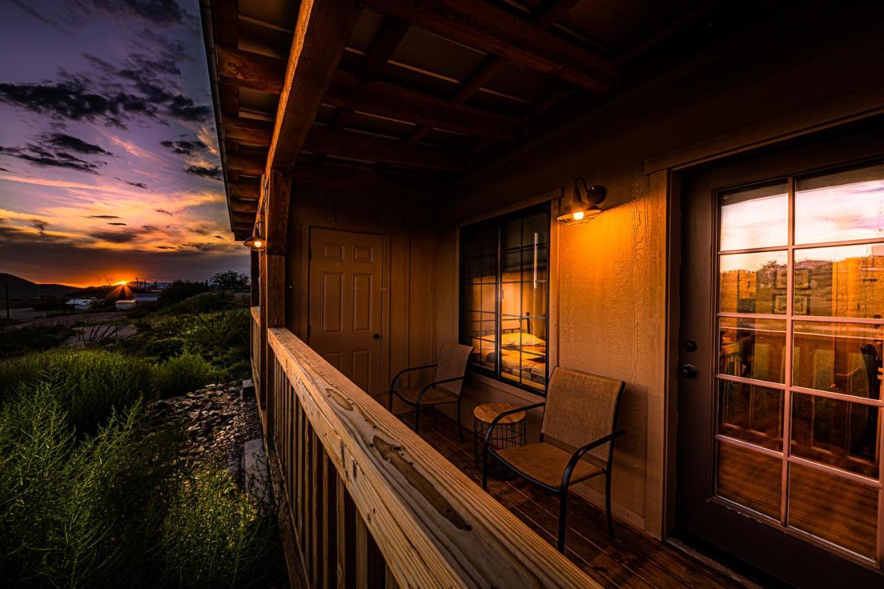 -Pet Friendly- Miners Cabin #5 -Two Double Beds - Private Balcony Tombstone Exteriör bild
