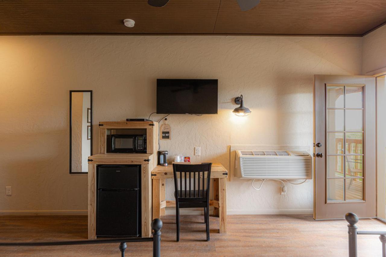 -Pet Friendly- Miners Cabin #5 -Two Double Beds - Private Balcony Tombstone Exteriör bild