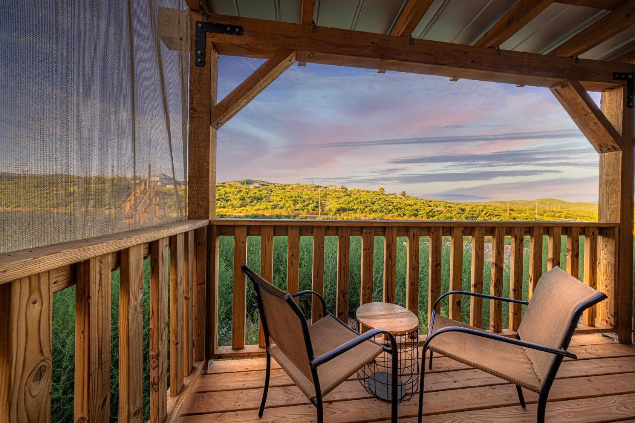 -Pet Friendly- Miners Cabin #5 -Two Double Beds - Private Balcony Tombstone Exteriör bild