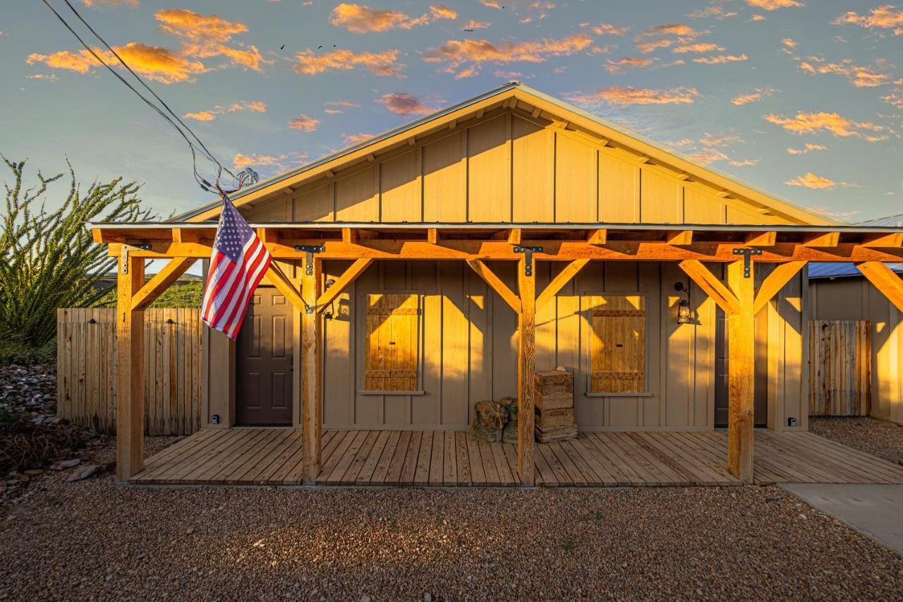 -Pet Friendly- Miners Cabin #5 -Two Double Beds - Private Balcony Tombstone Exteriör bild