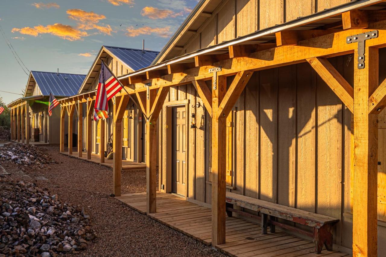 -Pet Friendly- Miners Cabin #5 -Two Double Beds - Private Balcony Tombstone Exteriör bild