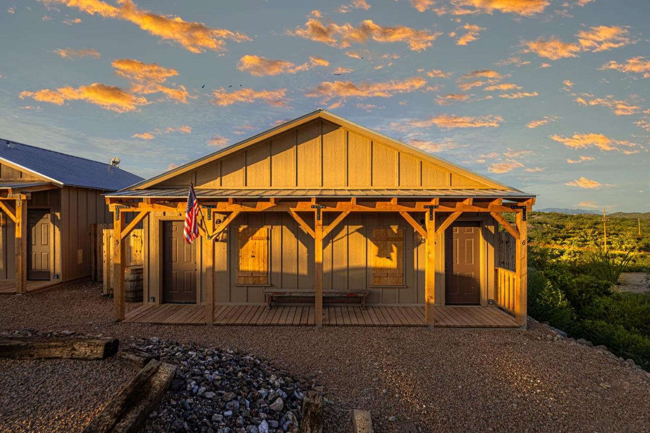 -Pet Friendly- Miners Cabin #5 -Two Double Beds - Private Balcony Tombstone Exteriör bild