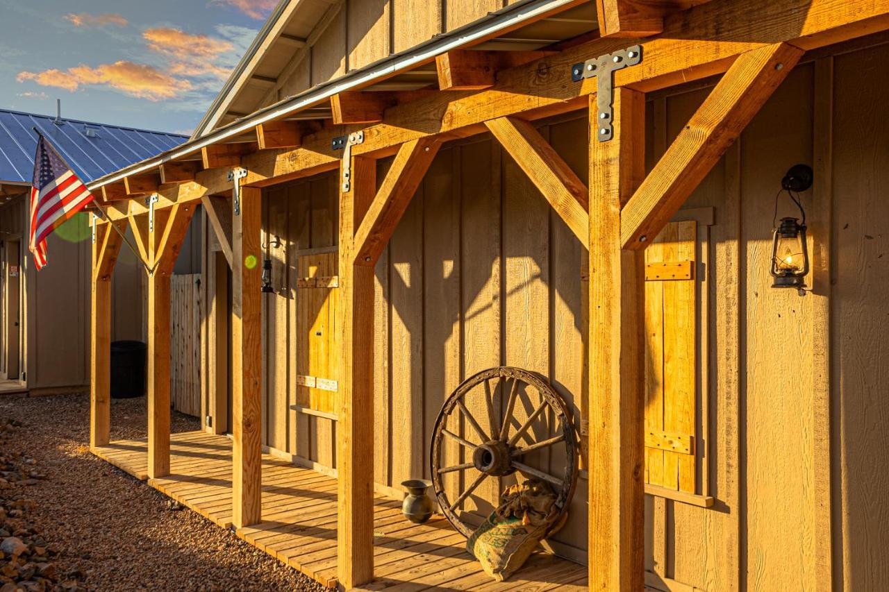 -Pet Friendly- Miners Cabin #5 -Two Double Beds - Private Balcony Tombstone Exteriör bild